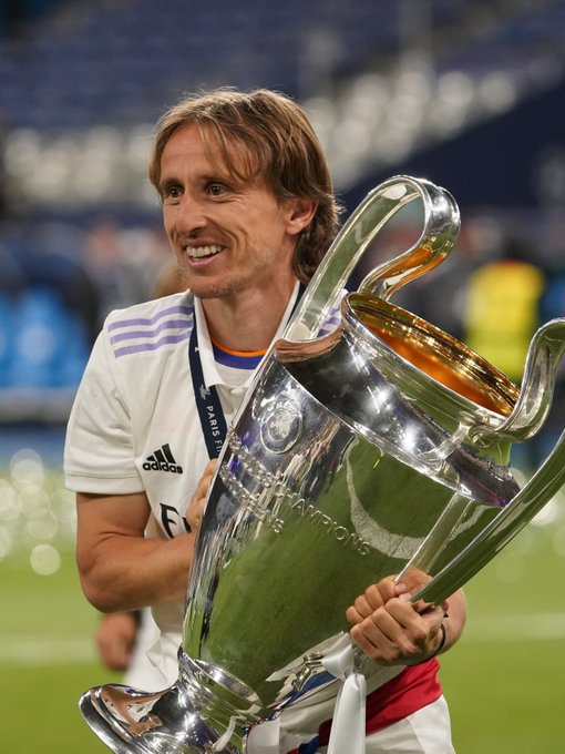 曼联官宣签一门将！阿莫林否认不信任青训，但拒绝保证新帝星能出场