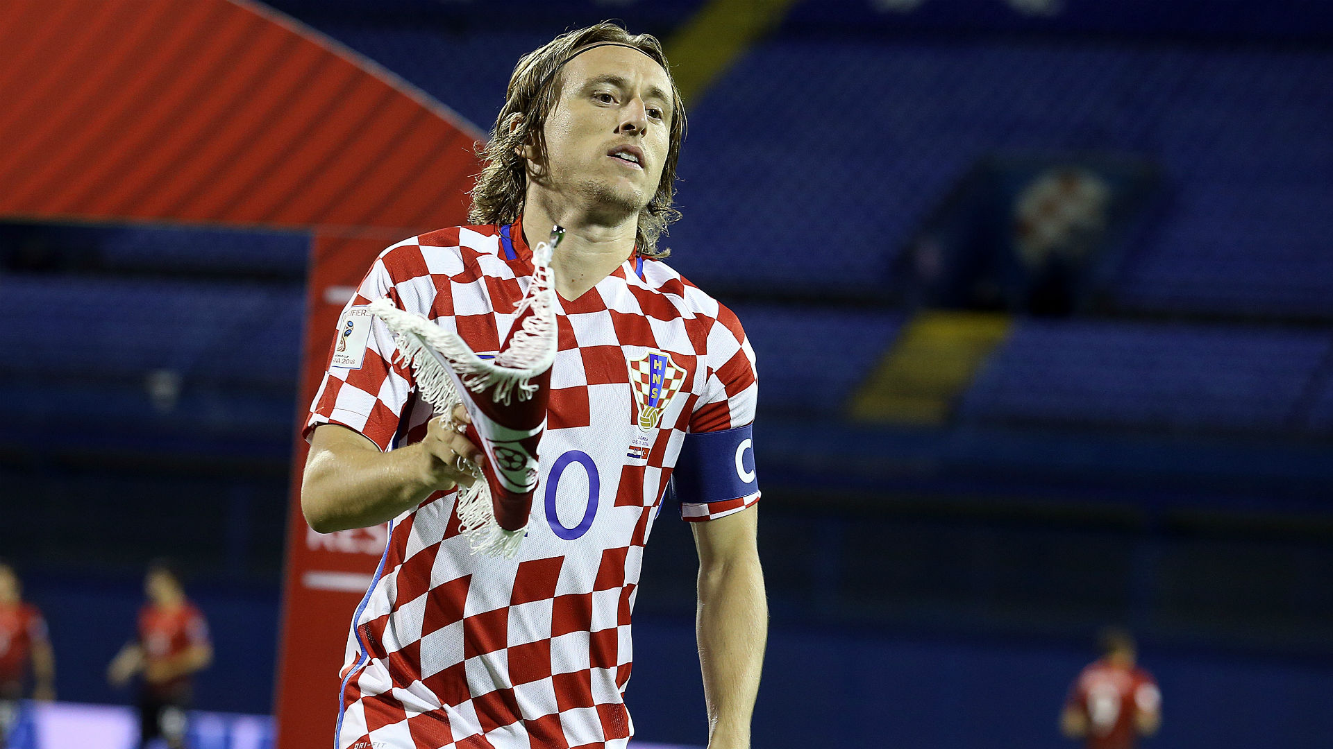 凯恩：点球判罚非常严厉，这样的胜利会给我们带来额外的信心